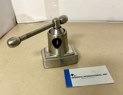 Surgical table leg holder - surgical,